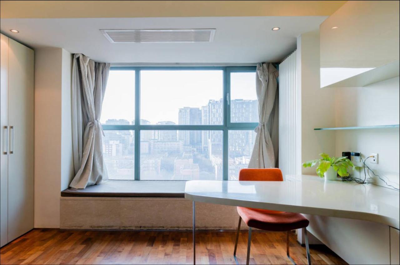 Haisheng Apartment *