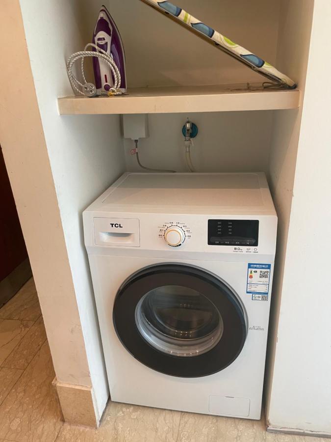 Haisheng Apartment *