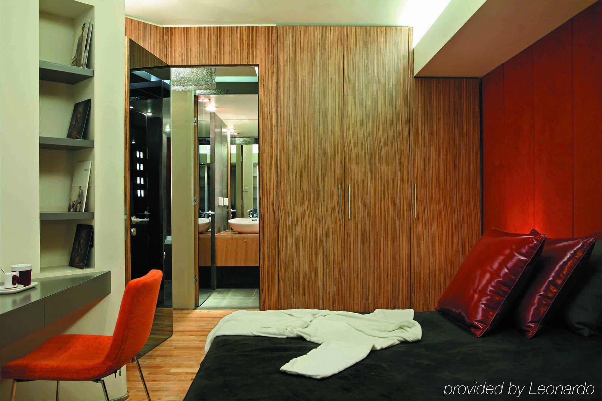 Haisheng Apartment *